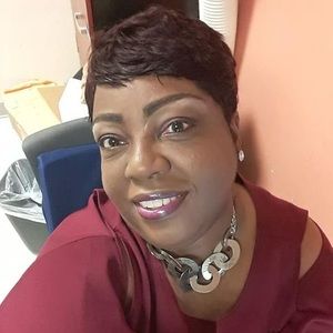 Meet your Posher, Gwendolyn